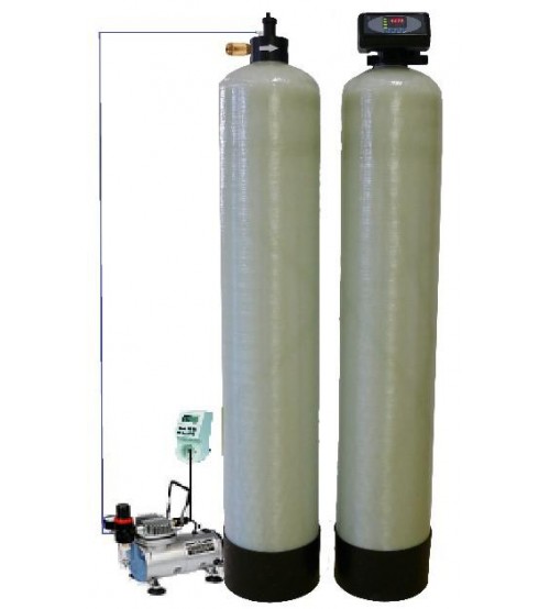 Geležies pašalinimo filtrai su oksidacine talpa ir oro kompresoriumi su laikmačiu.